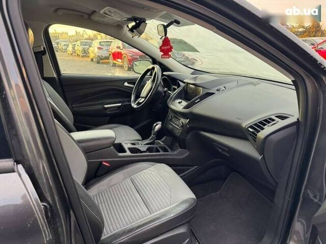 Форд Эскейп, объемом двигателя 1.5 л и пробегом 266 тыс. км за 9500 $, фото 7 на Automoto.ua