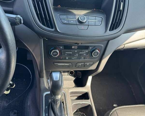 Форд Эскейп, объемом двигателя 1.5 л и пробегом 215 тыс. км за 9100 $, фото 9 на Automoto.ua