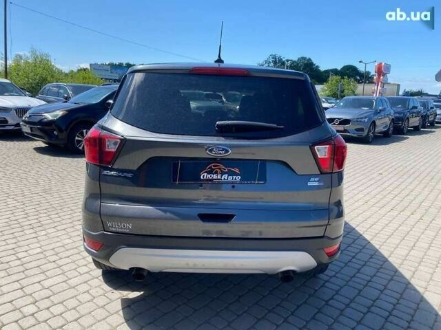 Форд Эскейп, объемом двигателя 2 л и пробегом 194 тыс. км за 13300 $, фото 5 на Automoto.ua