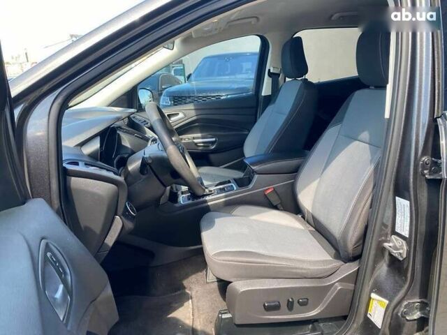 Форд Эскейп, объемом двигателя 2 л и пробегом 194 тыс. км за 13300 $, фото 17 на Automoto.ua