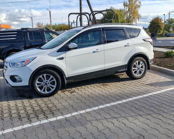 Форд Эскейп 2018 в Ладыжин на Automoto.ua Форд Эскейп, объемом двигателя 1.5 л и пробегом 160 тыс. км за 13200 $, фото 3 на Automoto.ua