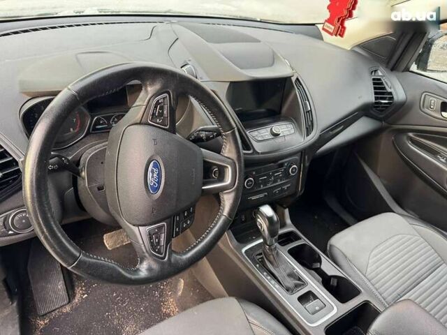 Форд Эскейп, объемом двигателя 1.5 л и пробегом 266 тыс. км за 9500 $, фото 13 на Automoto.ua