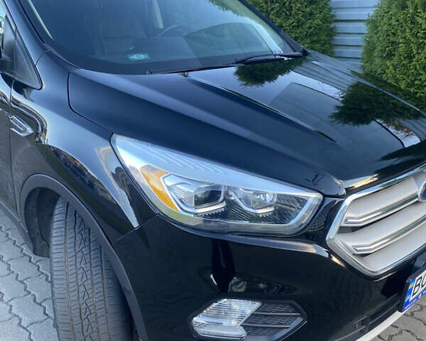 Форд Эскейп, объемом двигателя 2 л и пробегом 155 тыс. км за 15000 $, фото 11 на Automoto.ua