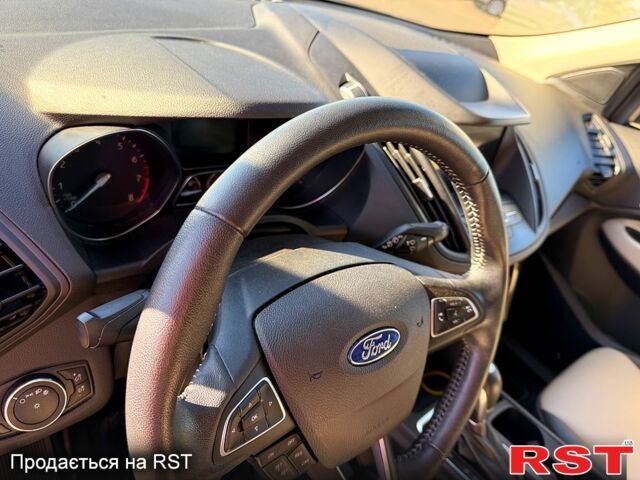 Форд Эскейп, объемом двигателя 1.5 л и пробегом 107 тыс. км за 14800 $, фото 6 на Automoto.ua