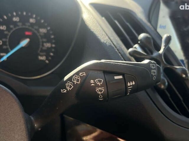 Форд Эскейп, объемом двигателя 2 л и пробегом 81 тыс. км за 16990 $, фото 22 на Automoto.ua