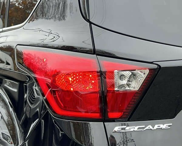 Форд Ескейп, об'ємом двигуна 2 л та пробігом 147 тис. км за 16900 $, фото 15 на Automoto.ua