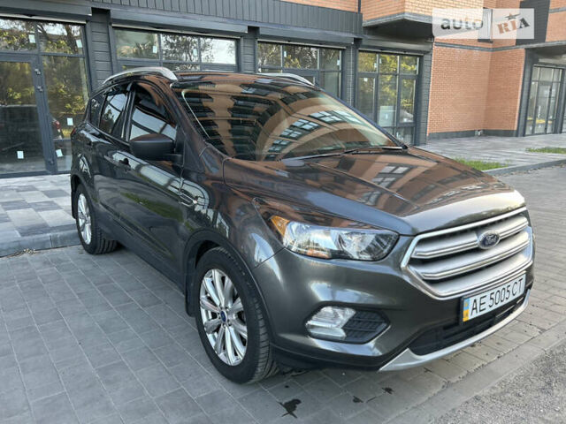 Форд Ескейп, об'ємом двигуна 2.5 л та пробігом 90 тис. км за 14700 $, фото 1 на Automoto.ua