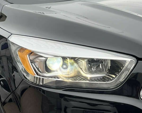 Форд Ескейп, об'ємом двигуна 2 л та пробігом 147 тис. км за 16900 $, фото 4 на Automoto.ua