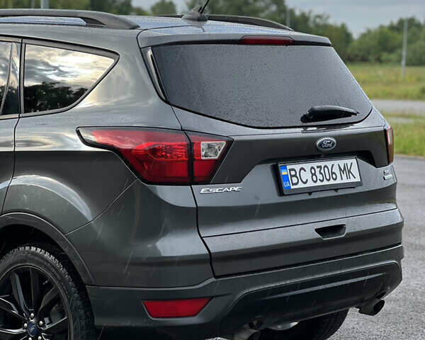 Форд Эскейп, объемом двигателя 1.5 л и пробегом 94 тыс. км за 14800 $, фото 3 на Automoto.ua