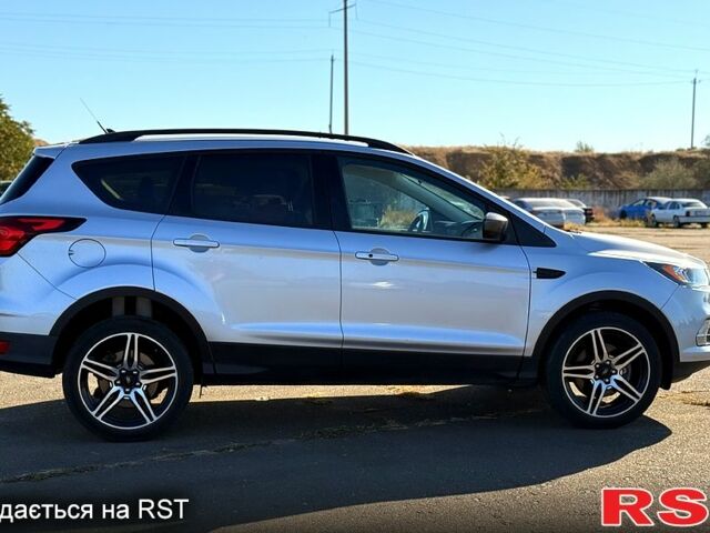 Форд Эскейп, объемом двигателя 1.5 л и пробегом 107 тыс. км за 14800 $, фото 3 на Automoto.ua