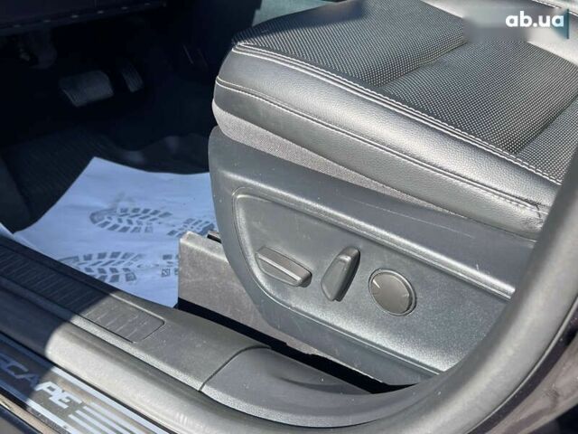 Форд Ескейп, об'ємом двигуна 2 л та пробігом 39 тис. км за 18490 $, фото 27 на Automoto.ua