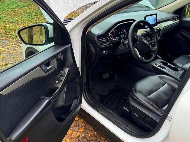 Форд Ескейп, об'ємом двигуна 1.5 л та пробігом 144 тис. км за 14000 $, фото 8 на Automoto.ua