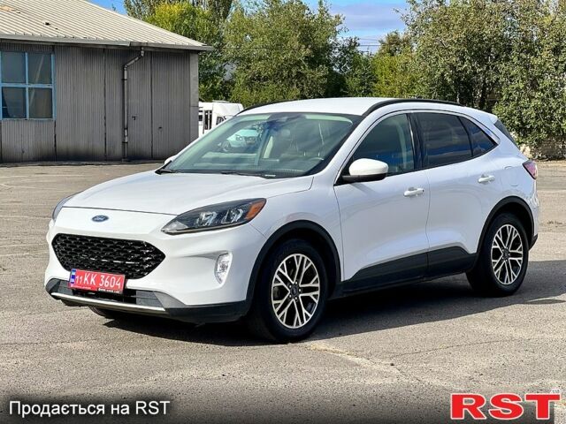 Форд Эскейп, объемом двигателя 1.5 л и пробегом 144 тыс. км за 13700 $, фото 2 на Automoto.ua