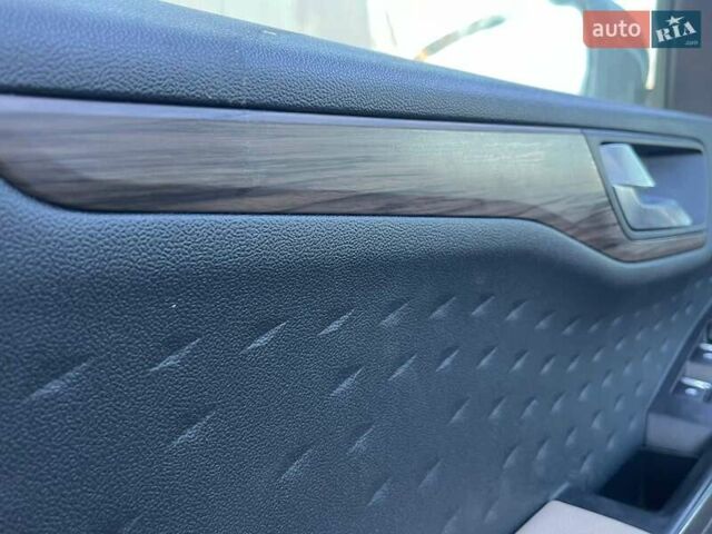 Форд Ескейп, об'ємом двигуна 2 л та пробігом 134 тис. км за 11400 $, фото 18 на Automoto.ua