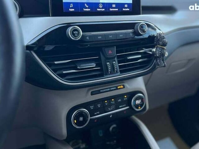 Форд Эскейп, объемом двигателя 1.5 л и пробегом 131 тыс. км за 16000 $, фото 18 на Automoto.ua