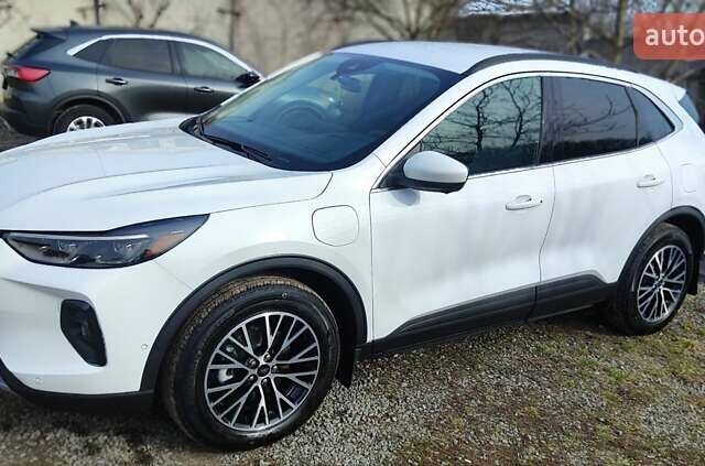 Форд Эскейп, объемом двигателя 2.5 л и пробегом 17 тыс. км за 29500 $, фото 3 на Automoto.ua