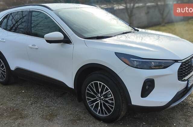 Форд Эскейп, объемом двигателя 2.5 л и пробегом 17 тыс. км за 29500 $, фото 9 на Automoto.ua