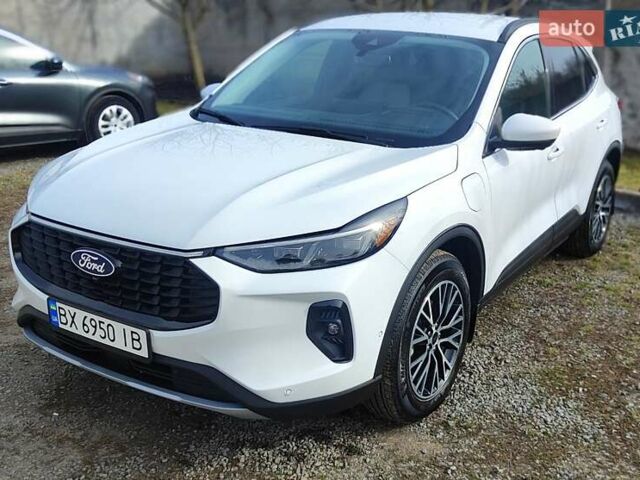 Форд Эскейп, объемом двигателя 2.5 л и пробегом 17 тыс. км за 29500 $, фото 2 на Automoto.ua