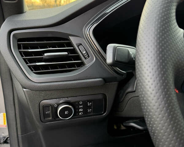 Форд Эскейп, объемом двигателя 2 л и пробегом 27 тыс. км за 23500 $, фото 27 на Automoto.ua