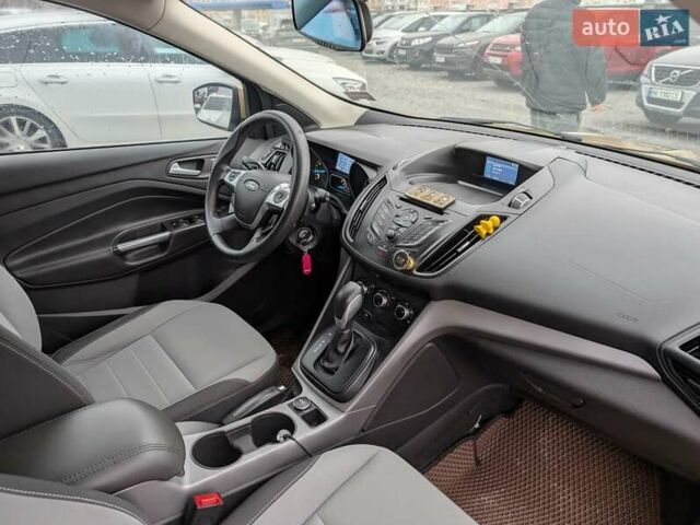 Желтый Форд Эскейп, объемом двигателя 1.6 л и пробегом 191 тыс. км за 8550 $, фото 40 на Automoto.ua