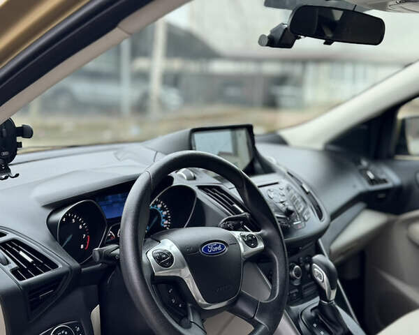 Жовтий Форд Ескейп, об'ємом двигуна 1.6 л та пробігом 272 тис. км за 9800 $, фото 8 на Automoto.ua