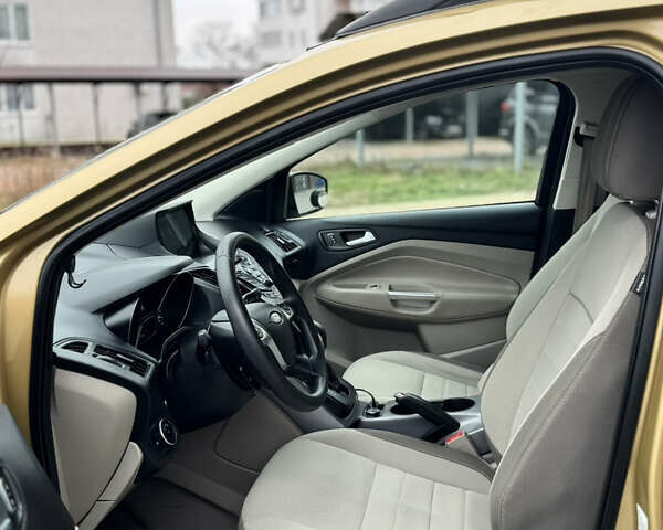Жовтий Форд Ескейп, об'ємом двигуна 1.6 л та пробігом 272 тис. км за 9800 $, фото 13 на Automoto.ua