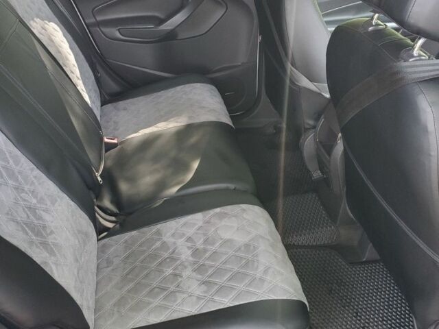 Серый Форд Эскейп, объемом двигателя 1.6 л и пробегом 259 тыс. км за 8900 $, фото 6 на Automoto.ua