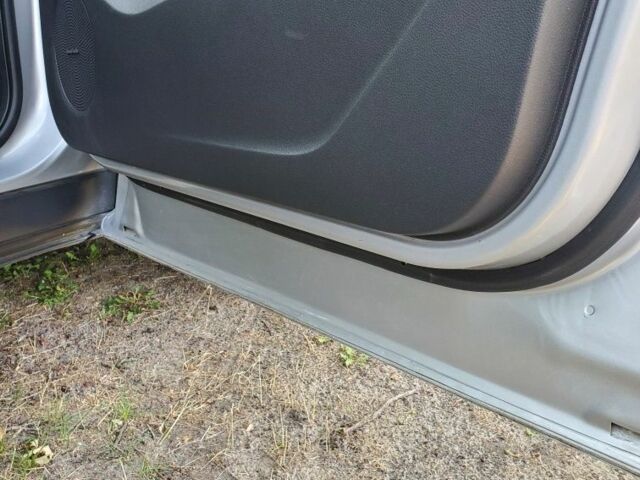 Серый Форд Эскейп, объемом двигателя 1.6 л и пробегом 259 тыс. км за 8900 $, фото 13 на Automoto.ua