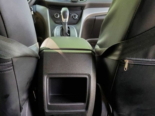 Серый Форд Эскейп, объемом двигателя 1.6 л и пробегом 259 тыс. км за 8900 $, фото 9 на Automoto.ua