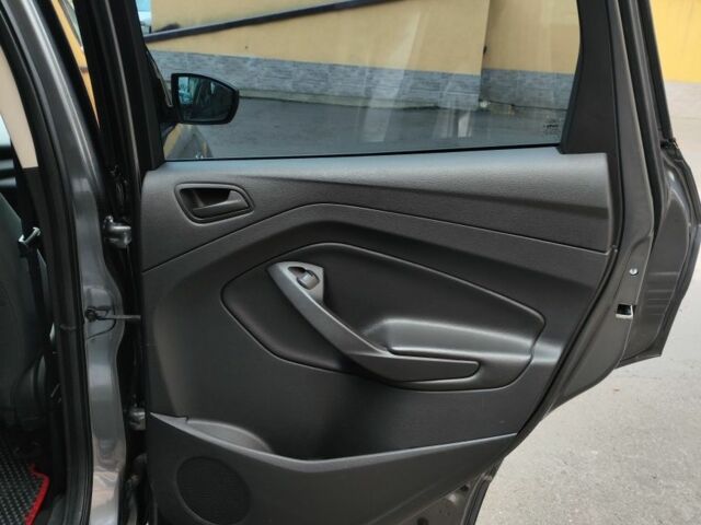 Сірий Форд Ескейп, об'ємом двигуна 2.5 л та пробігом 246 тис. км за 10600 $, фото 15 на Automoto.ua