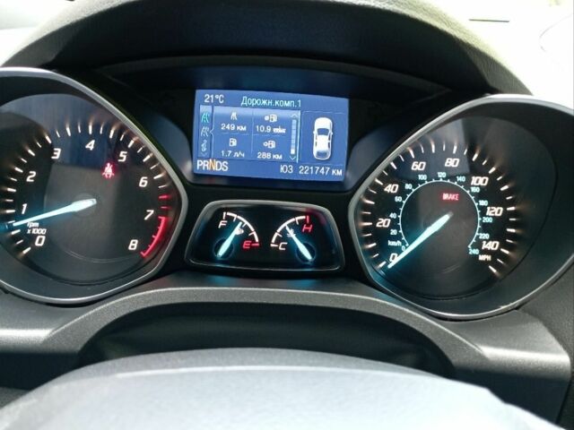 Серый Форд Эскейп, объемом двигателя 0 л и пробегом 223 тыс. км за 10400 $, фото 7 на Automoto.ua