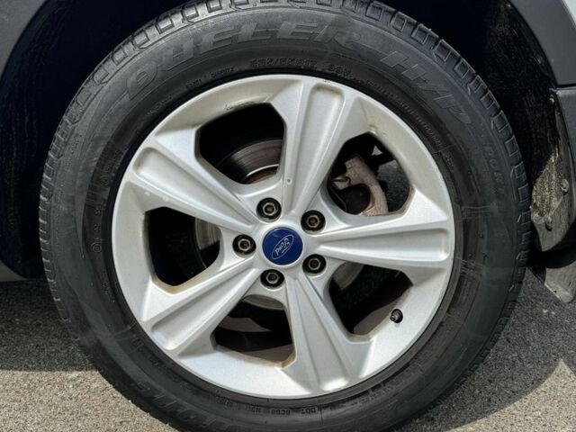 Сірий Форд Ескейп, об'ємом двигуна 2.5 л та пробігом 236 тис. км за 10500 $, фото 6 на Automoto.ua