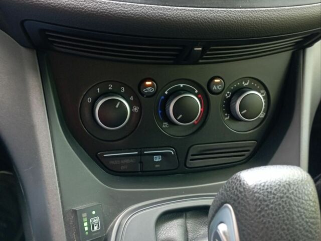 Серый Форд Эскейп, объемом двигателя 0 л и пробегом 223 тыс. км за 10400 $, фото 5 на Automoto.ua