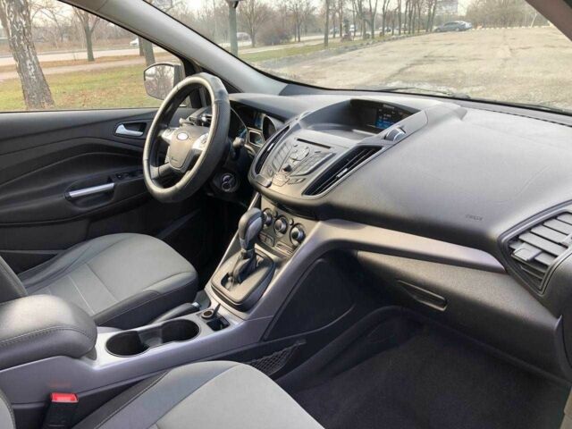 Сірий Форд Ескейп, об'ємом двигуна 2.5 л та пробігом 175 тис. км за 12500 $, фото 9 на Automoto.ua