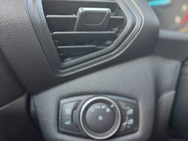 Серый Форд Эскейп, объемом двигателя 1.5 л и пробегом 125 тыс. км за 12800 $, фото 11 на Automoto.ua