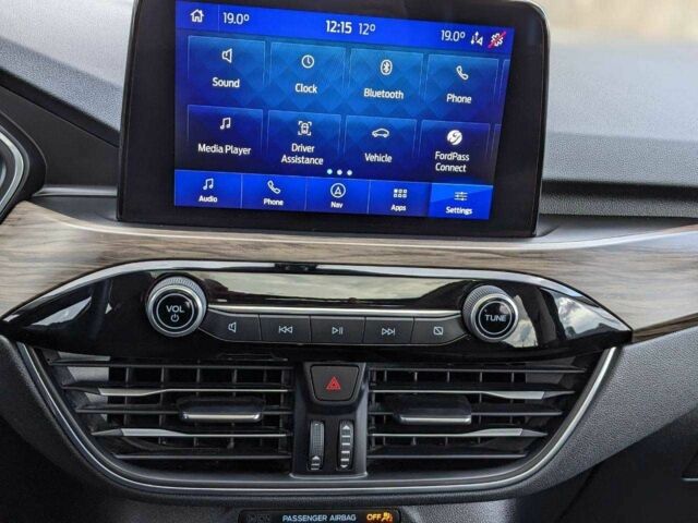 Серый Форд Эскейп, объемом двигателя 2.5 л и пробегом 119 тыс. км за 15000 $, фото 7 на Automoto.ua