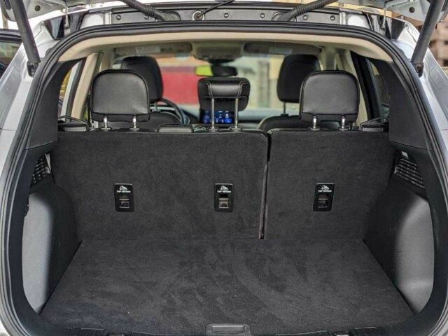 Серый Форд Эскейп, объемом двигателя 2.5 л и пробегом 119 тыс. км за 15000 $, фото 8 на Automoto.ua