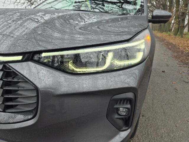 Серый Форд Эскейп, объемом двигателя 2.5 л и пробегом 35 тыс. км за 32000 $, фото 13 на Automoto.ua