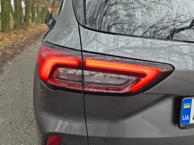 Серый Форд Эскейп, объемом двигателя 2.5 л и пробегом 35 тыс. км за 32000 $, фото 5 на Automoto.ua