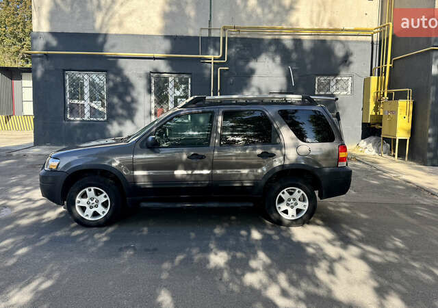 Серый Форд Эскейп, объемом двигателя 3 л и пробегом 255 тыс. км за 4950 $, фото 8 на Automoto.ua