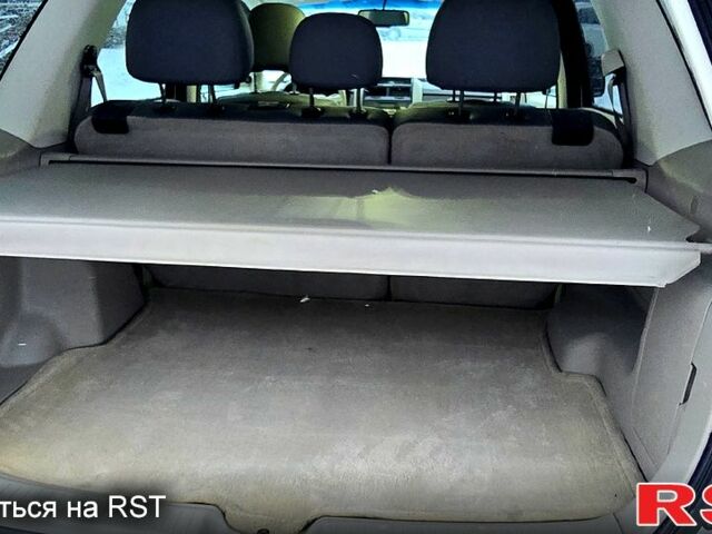 Серый Форд Эскейп, объемом двигателя 2.5 л и пробегом 330 тыс. км за 8800 $, фото 10 на Automoto.ua