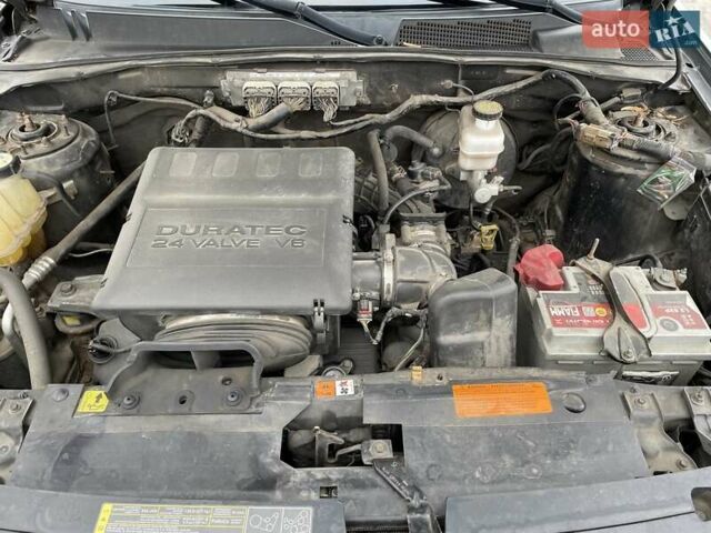 Серый Форд Эскейп, объемом двигателя 2.97 л и пробегом 154 тыс. км за 9000 $, фото 25 на Automoto.ua