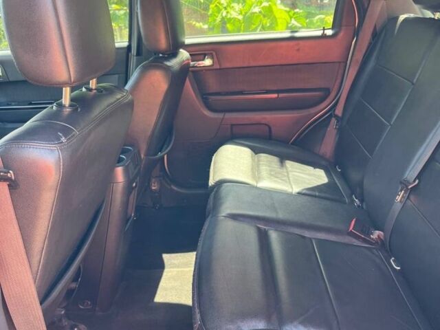 Серый Форд Эскейп, объемом двигателя 3 л и пробегом 218 тыс. км за 9000 $, фото 9 на Automoto.ua