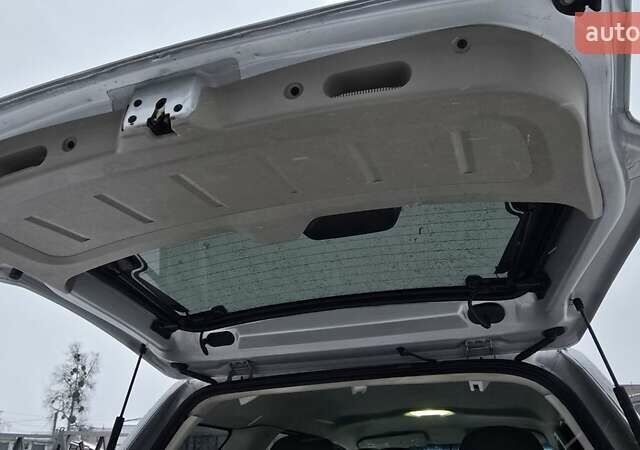 Сірий Форд Ескейп, об'ємом двигуна 2.5 л та пробігом 330 тис. км за 8800 $, фото 19 на Automoto.ua