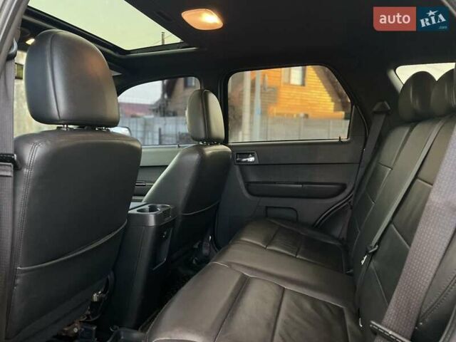 Серый Форд Эскейп, объемом двигателя 3 л и пробегом 208 тыс. км за 8700 $, фото 22 на Automoto.ua