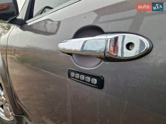 Серый Форд Эскейп, объемом двигателя 2.97 л и пробегом 210 тыс. км за 8500 $, фото 16 на Automoto.ua