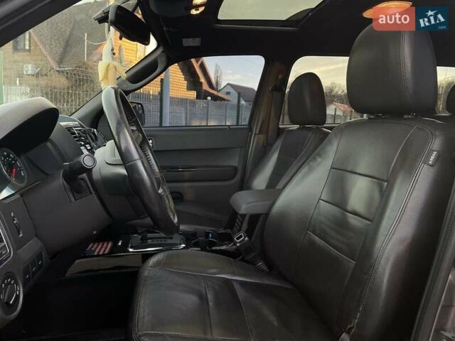 Серый Форд Эскейп, объемом двигателя 3 л и пробегом 208 тыс. км за 8700 $, фото 13 на Automoto.ua
