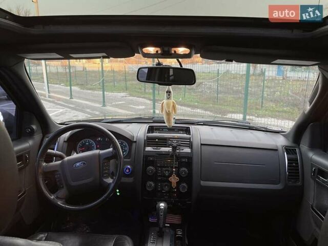 Серый Форд Эскейп, объемом двигателя 3 л и пробегом 208 тыс. км за 8700 $, фото 16 на Automoto.ua