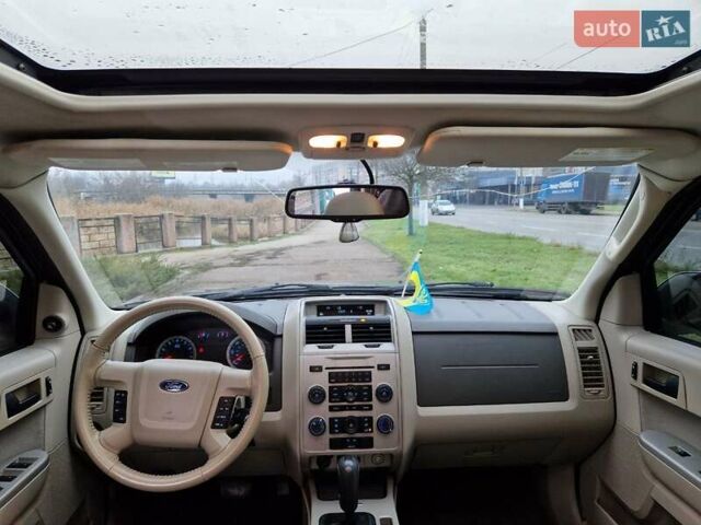 Серый Форд Эскейп, объемом двигателя 2.97 л и пробегом 210 тыс. км за 8500 $, фото 8 на Automoto.ua