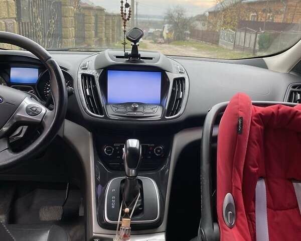 Серый Форд Эскейп, объемом двигателя 2 л и пробегом 240 тыс. км за 11000 $, фото 6 на Automoto.ua